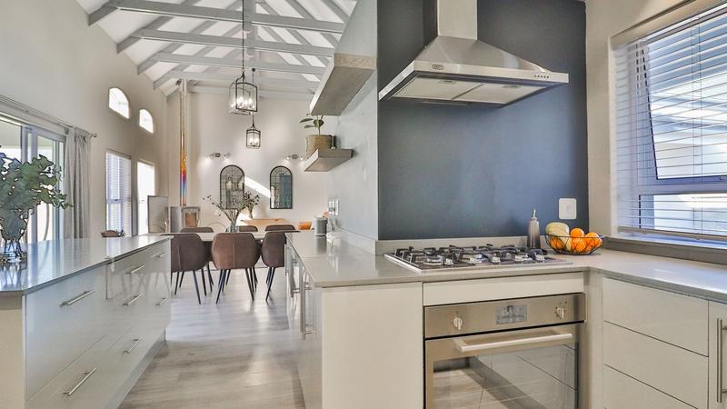 To Let 4 Bedroom Property for Rent in Kingswood Golf Estate Western Cape